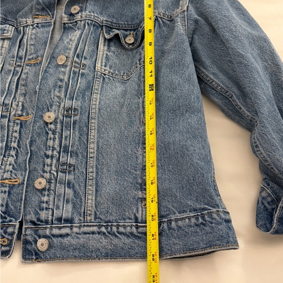 Old Navy Jean Jacket - Picture 6 of 8